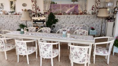 Snail Farm & Restaurant Eco-Telus