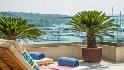 Blu Bay Hotel