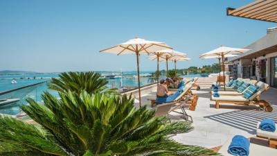 Blu Bay Hotel