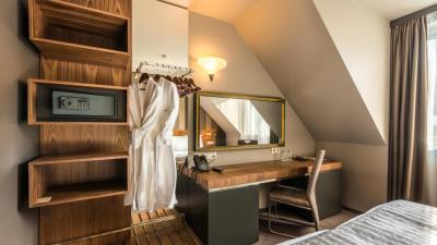 All Seasons Residence Design Hotel